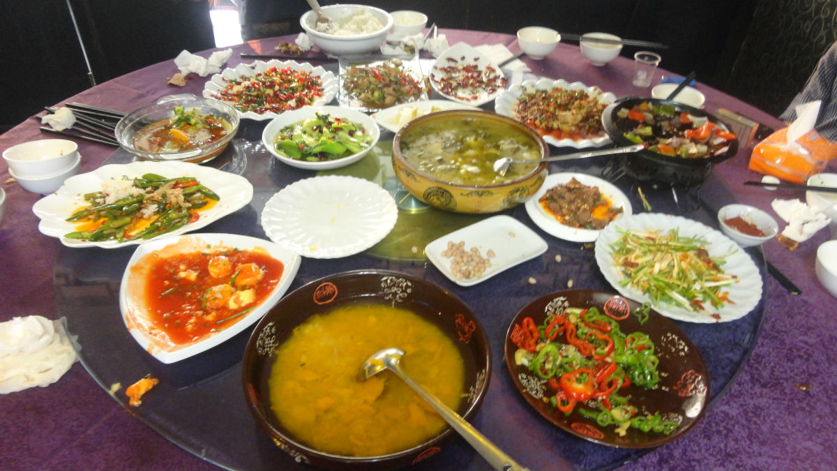 剩飯菜不適當(dāng)處理就會產(chǎn)生大量甲烷等氣體